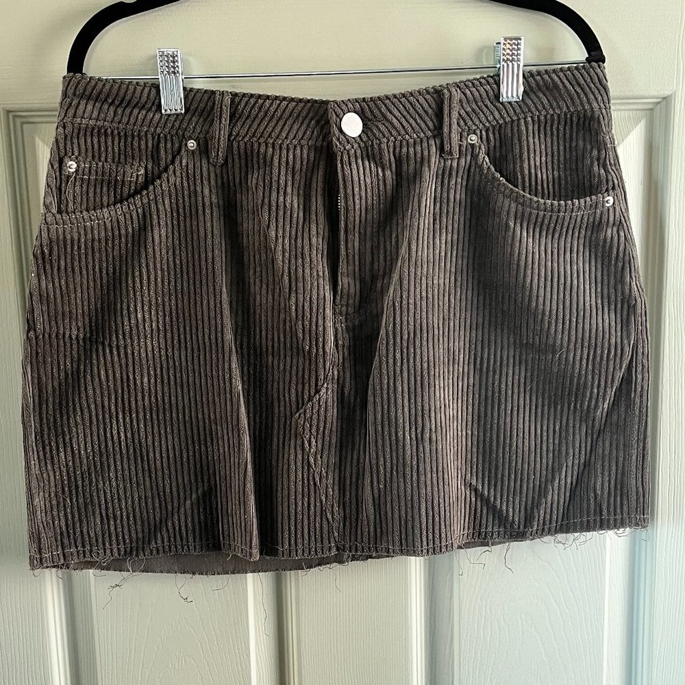 Gray Corduroy BDG Skirt Sz L